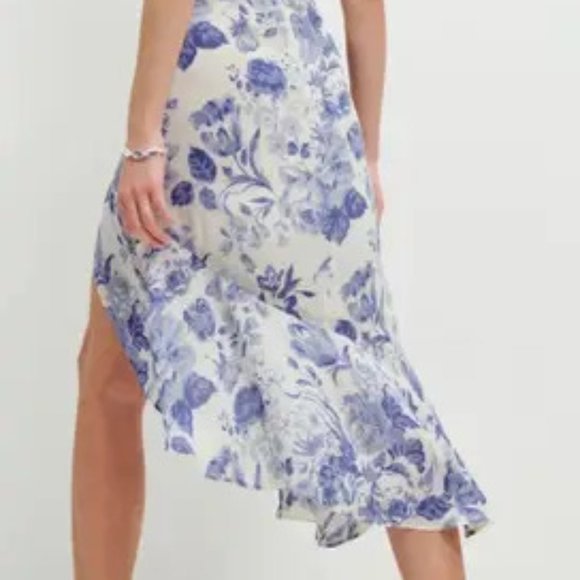 Reformation Liana Asymmetric Ruffled Floral-print Dress - Picture 3 of 16